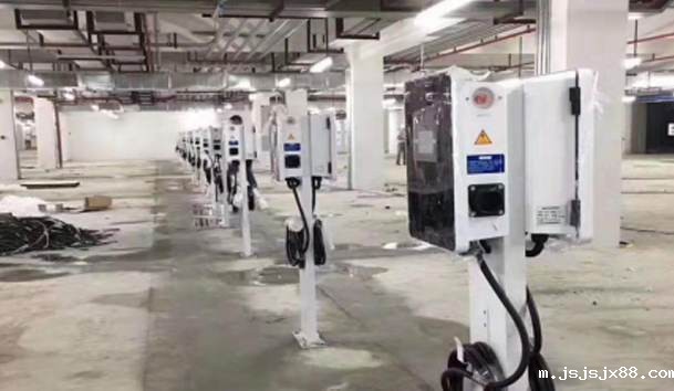 重庆昕晖地产充电站7KW交流充电桩项目案例 重庆昕晖地产充电站7KW交流充电桩项目案例