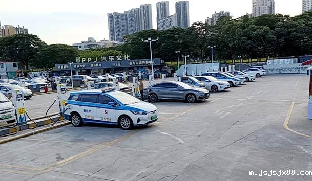 荷叶榕液冷超充站480kw1拖8-480kw1拖6 荷叶榕液冷超充站480kw1拖8-480kw1拖6